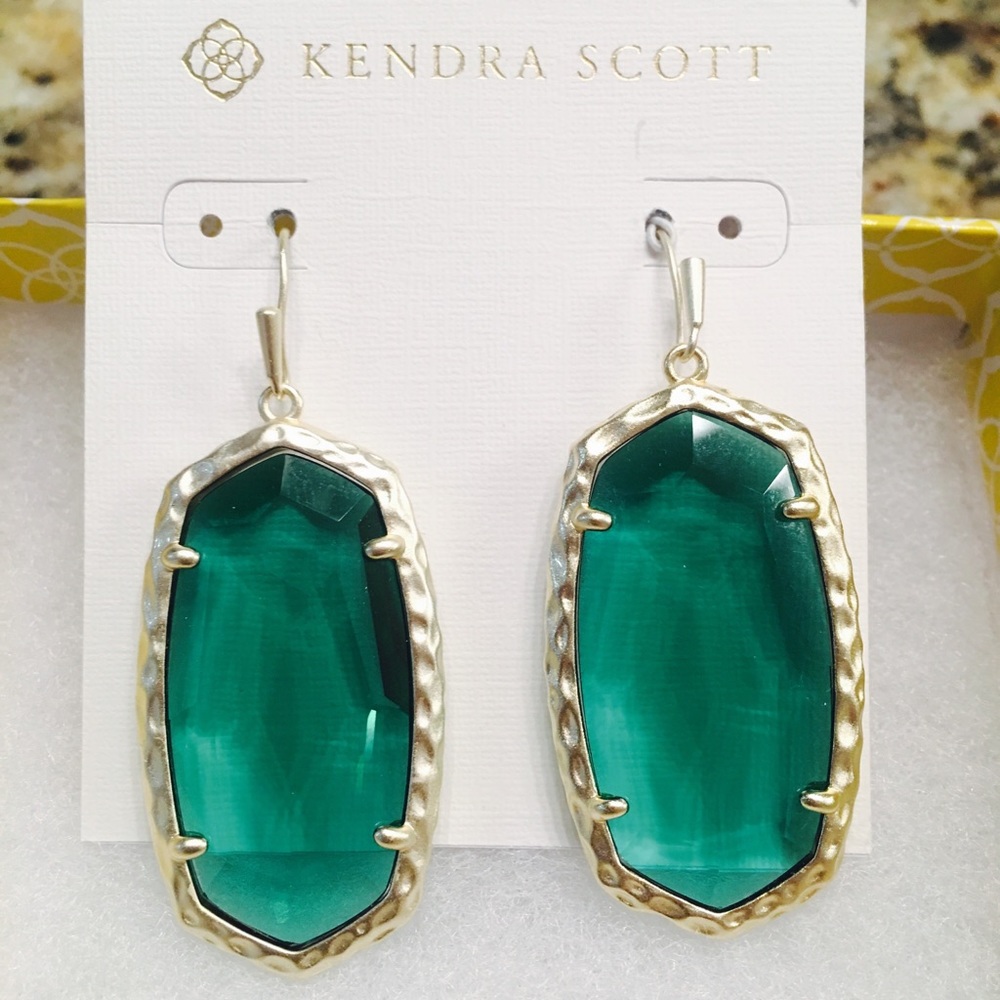 Brand New Kendra Scott Danielle emerald green